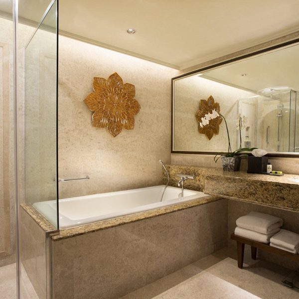 bathroom-at-new-singaraja