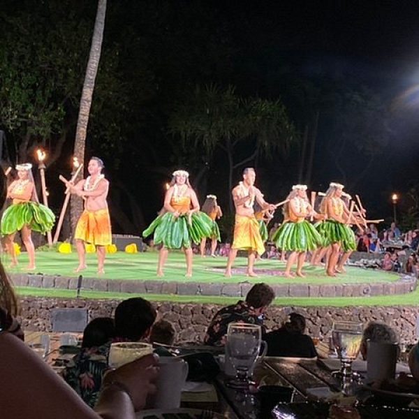 old-lahaina-luau